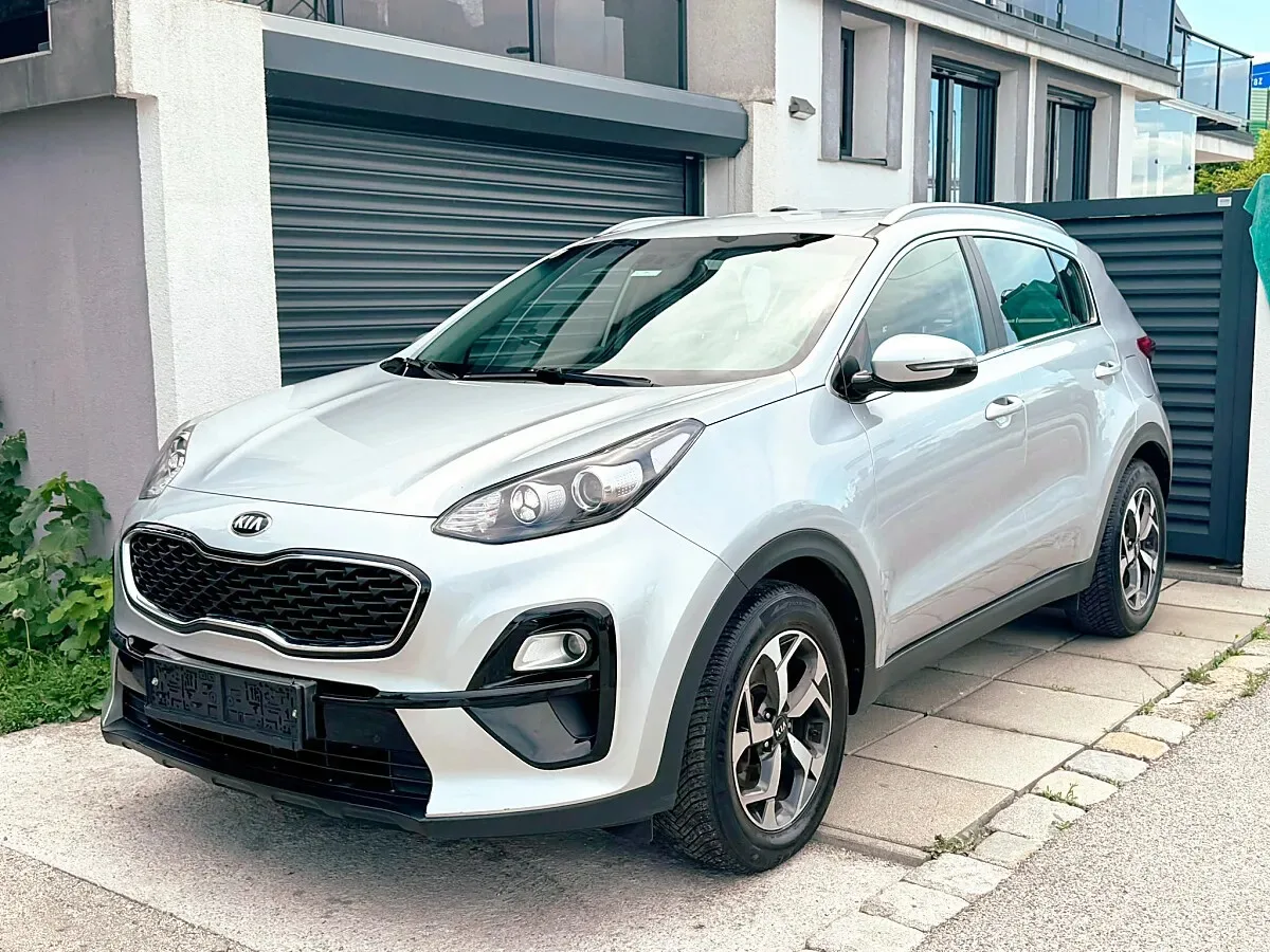 KIA Sportage 1,6 CRDI Silber Automatik 136PS mit Pa