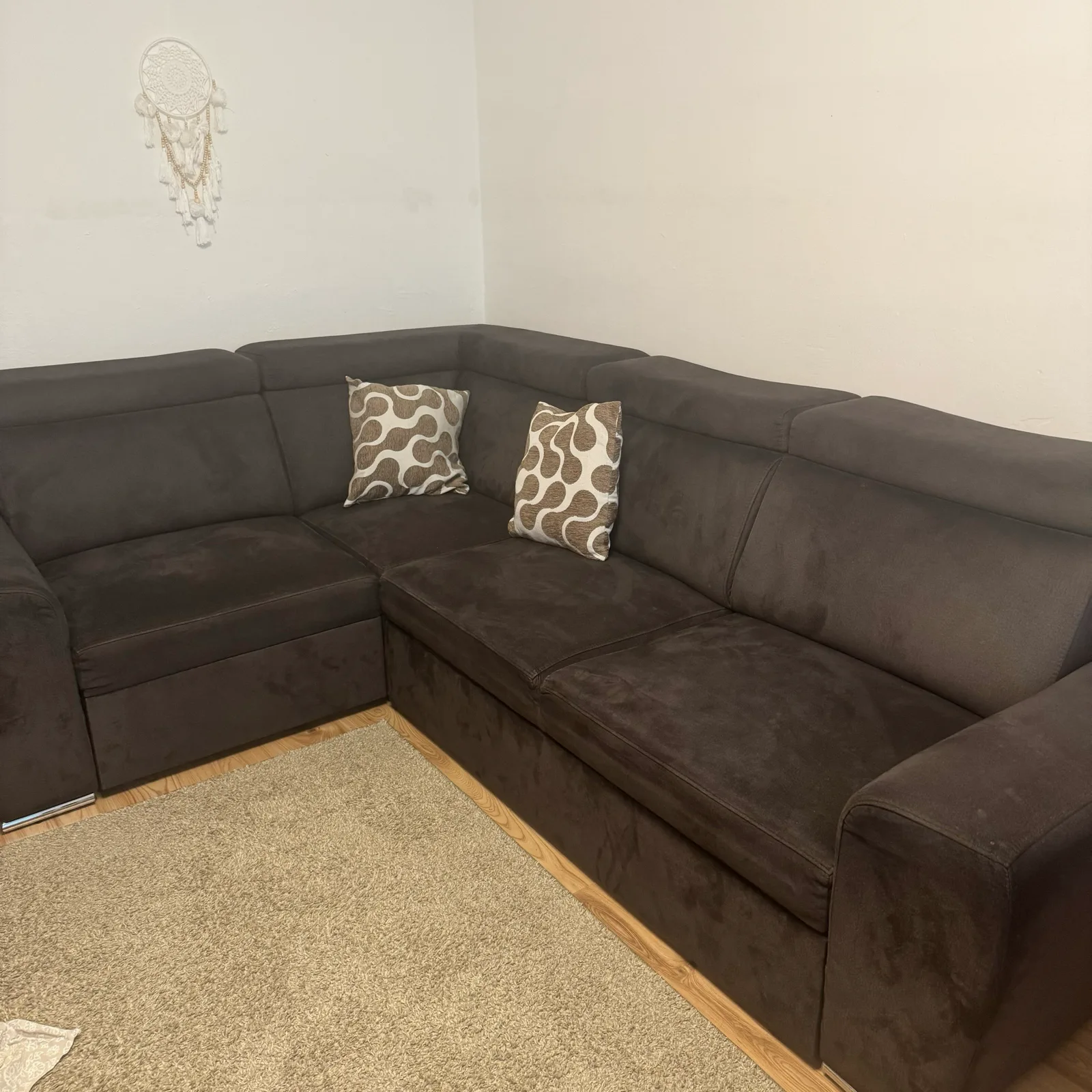 L Sofa mit schlaf Funktion